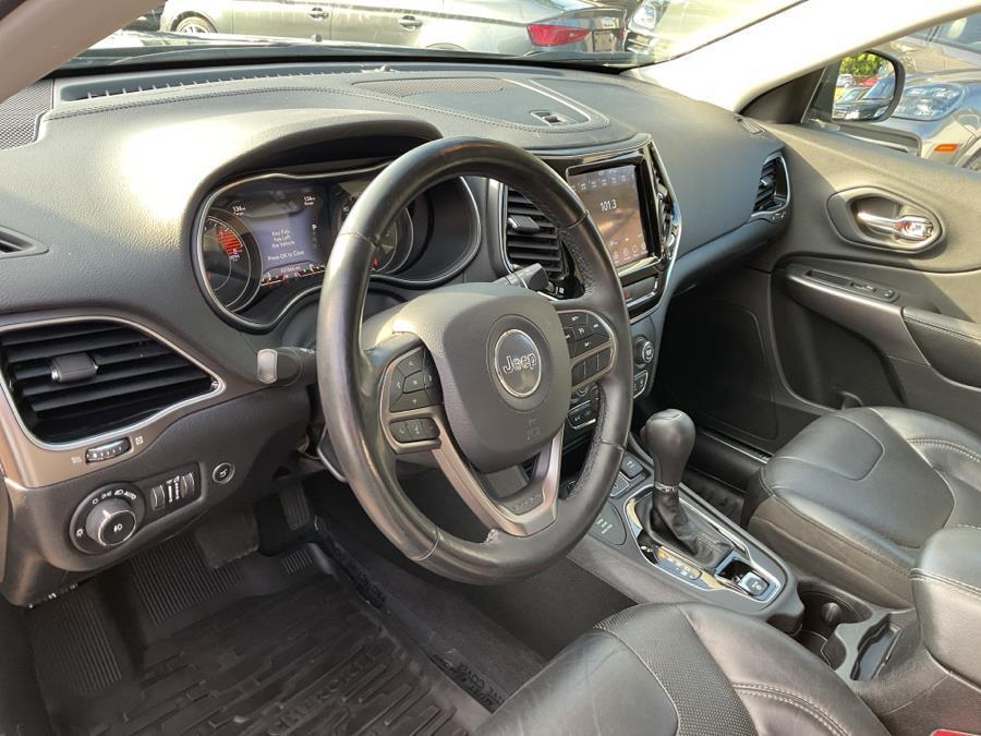 used 2019 Jeep Cherokee car, priced at $13,131