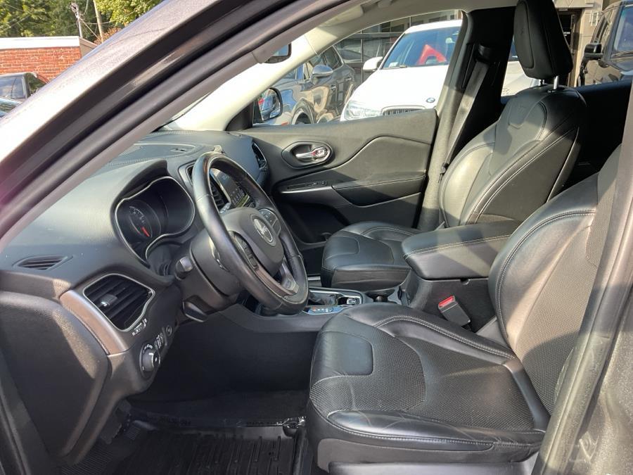 used 2019 Jeep Cherokee car, priced at $13,131