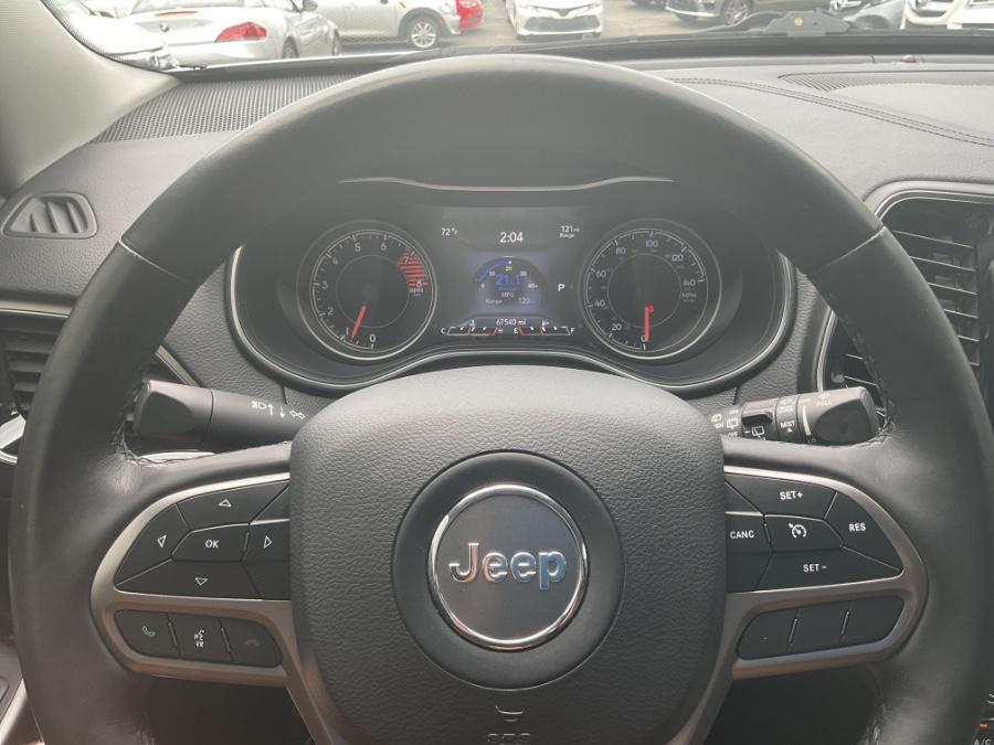 used 2019 Jeep Cherokee car, priced at $18,605