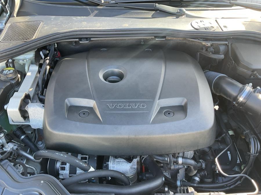 used 2018 Volvo V60 Cross Country car, priced at $14,775