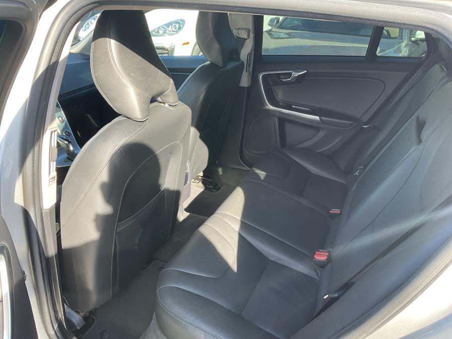 used 2018 Volvo V60 Cross Country car, priced at $14,775