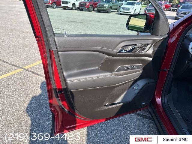 used 2023 GMC Acadia car, priced at $39,900