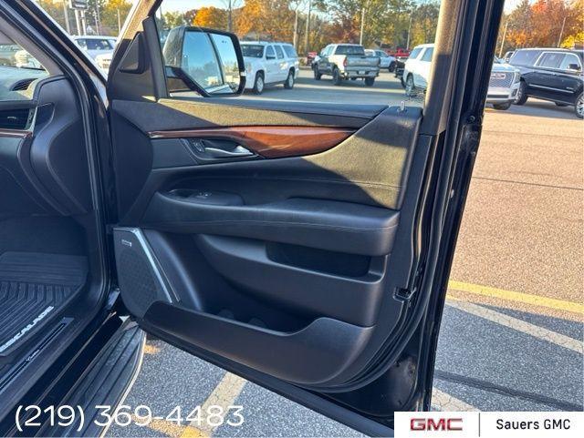 used 2016 Cadillac Escalade car, priced at $27,900