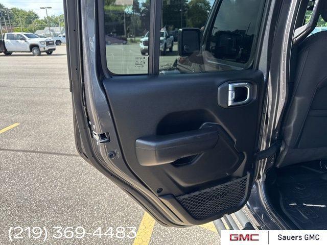 used 2021 Jeep Gladiator car, priced at $33,900