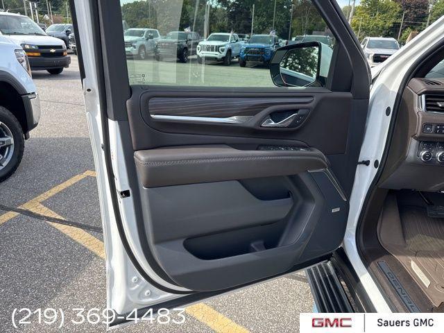 used 2024 GMC Yukon XL car, priced at $77,189