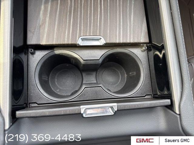 used 2024 GMC Yukon XL car, priced at $77,189