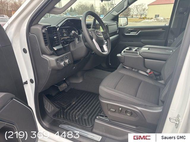 new 2025 GMC Sierra 1500 car, priced at $49,140