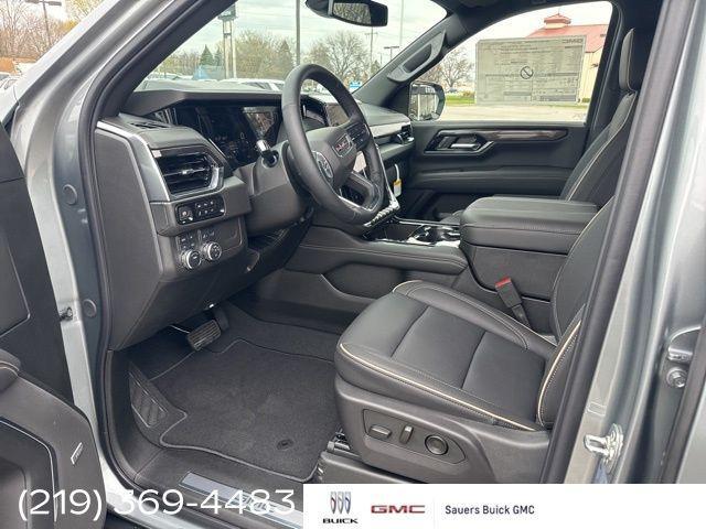 new 2025 GMC Yukon XL car, priced at $80,160