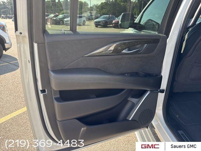 used 2019 Cadillac Escalade ESV car, priced at $39,900