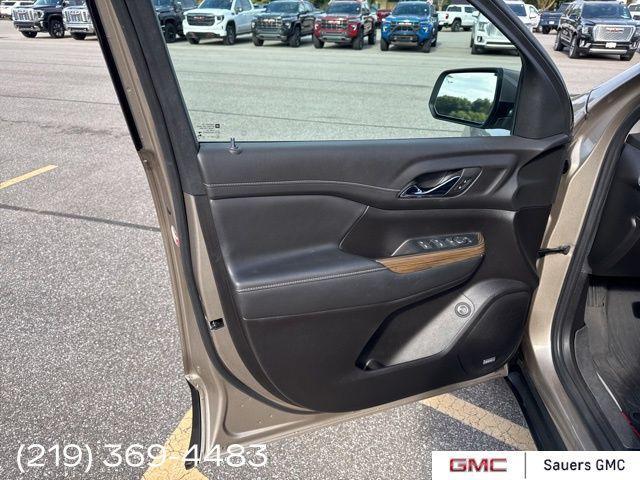 used 2022 GMC Acadia car, priced at $28,900