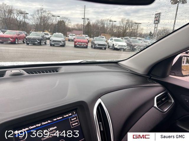 used 2022 Chevrolet Equinox car, priced at $21,900