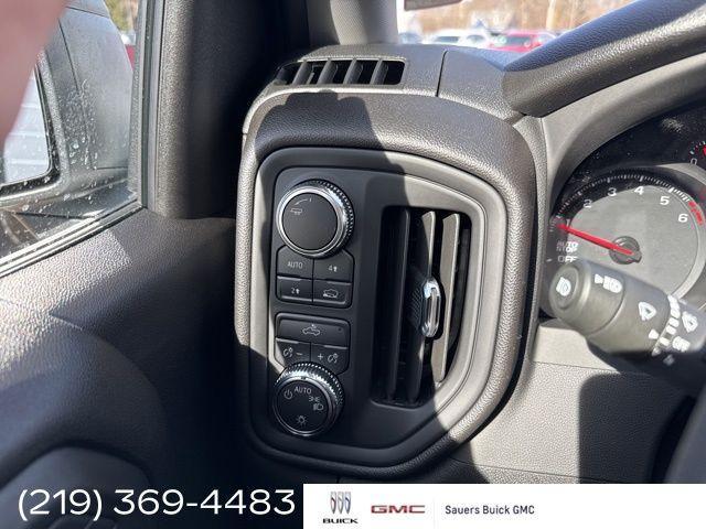 new 2025 GMC Sierra 1500 car, priced at $42,695