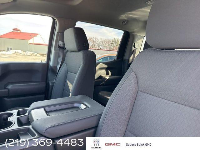 new 2025 GMC Sierra 1500 car, priced at $42,695