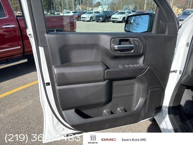 new 2025 GMC Sierra 1500 car, priced at $42,695