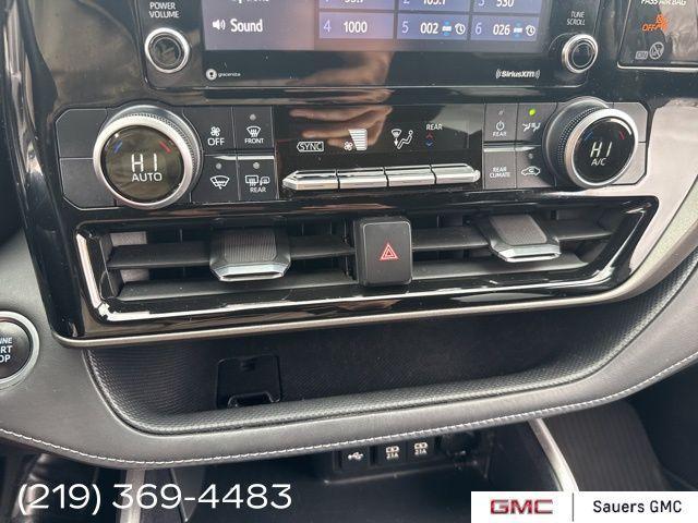 used 2021 Toyota Highlander car, priced at $28,500