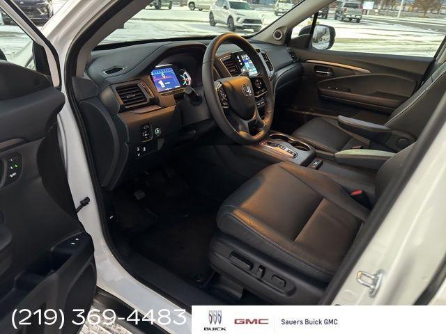 used 2022 Honda Pilot car, priced at $34,900