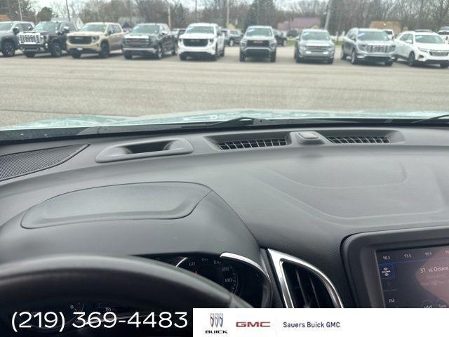 used 2022 Chevrolet Equinox car, priced at $22,980