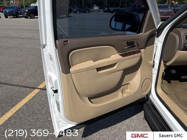 used 2014 GMC Yukon XL car, priced at $11,900