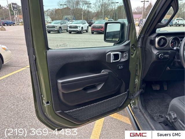 used 2021 Jeep Wrangler Unlimited car, priced at $32,495