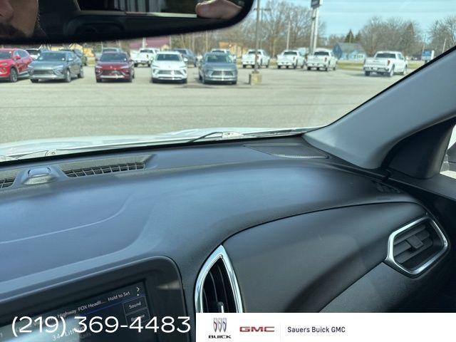 used 2022 Chevrolet Equinox car, priced at $25,980