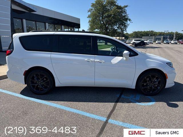 used 2022 Chrysler Pacifica car, priced at $36,774