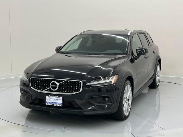used 2021 Volvo V60 Cross Country car, priced at $33,775