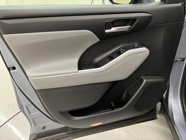 used 2021 Toyota Highlander car, priced at $33,945