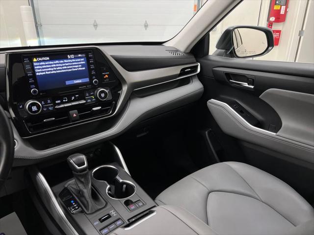 used 2021 Toyota Highlander car, priced at $33,945