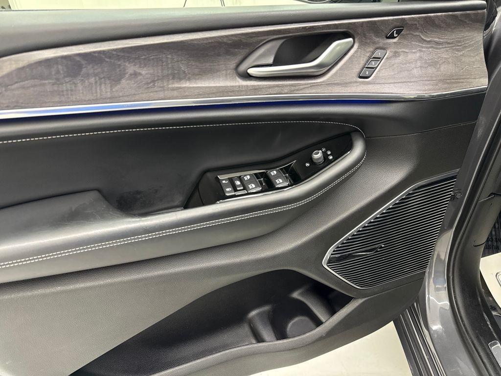 used 2022 Jeep Grand Cherokee L car, priced at $36,955