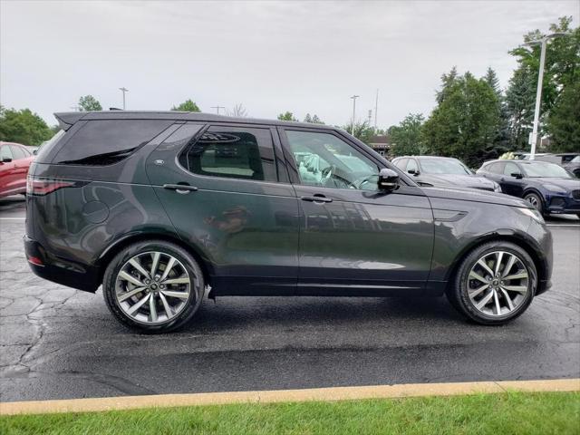 new 2025 Land Rover Discovery car, priced at $78,775