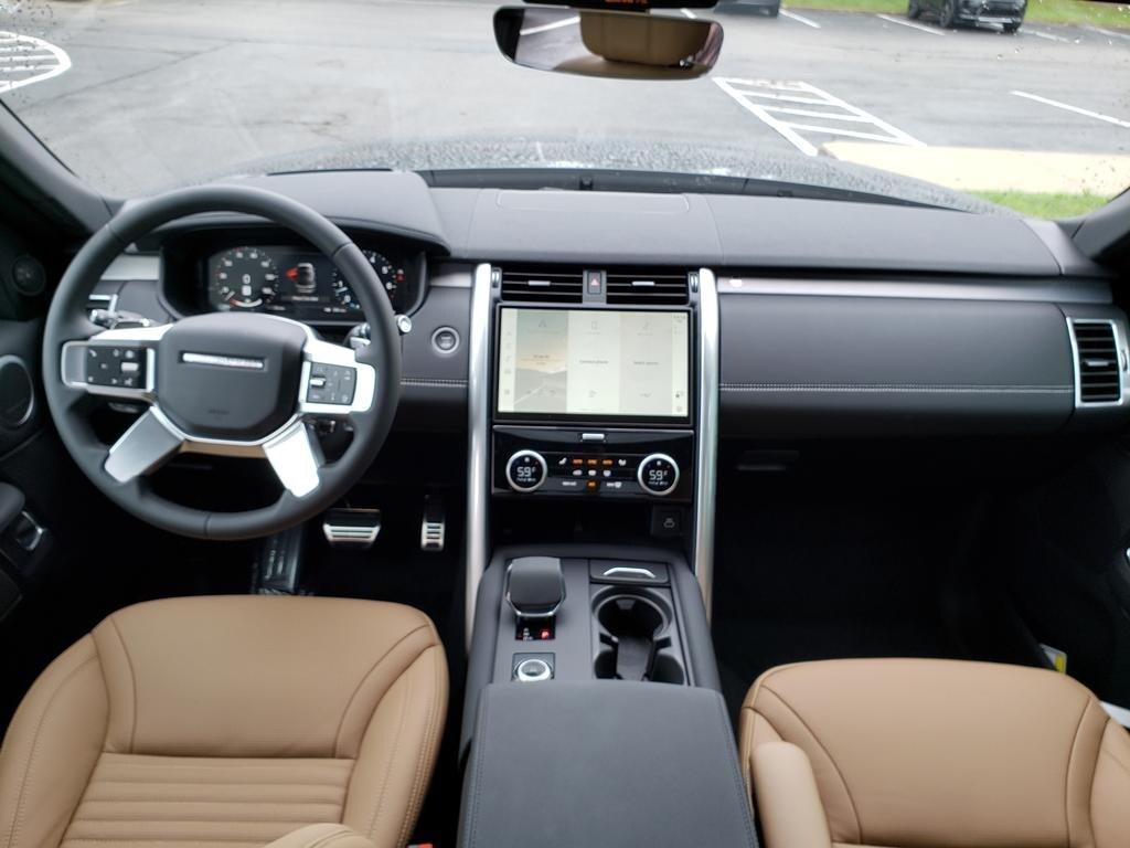 new 2025 Land Rover Discovery car, priced at $78,775