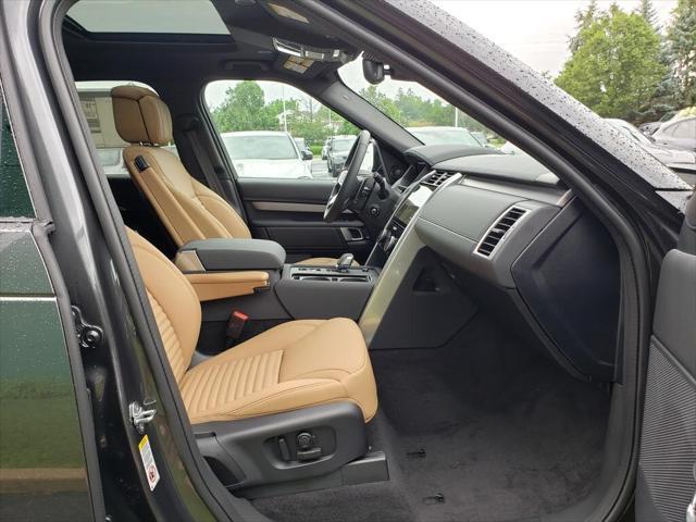 new 2025 Land Rover Discovery car, priced at $78,775