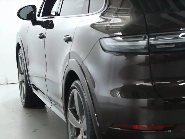 used 2022 Porsche Cayenne car, priced at $88,980