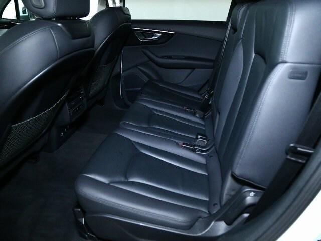 used 2023 Audi Q7 car, priced at $37,900