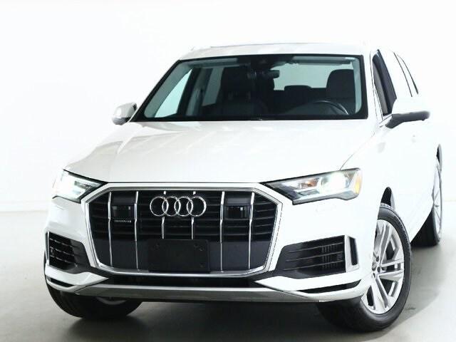 used 2023 Audi Q7 car, priced at $37,900