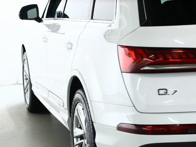 used 2023 Audi Q7 car, priced at $37,900