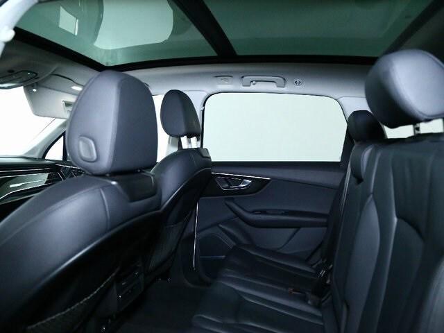 used 2023 Audi Q7 car, priced at $37,900