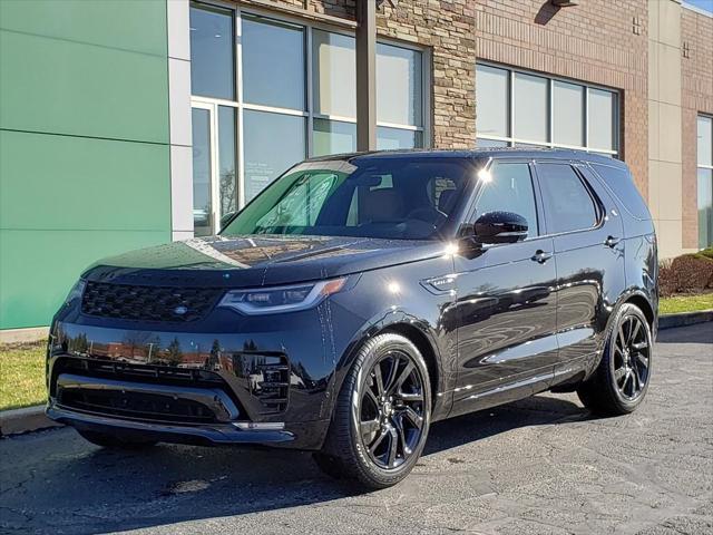 new 2025 Land Rover Discovery car, priced at $79,843