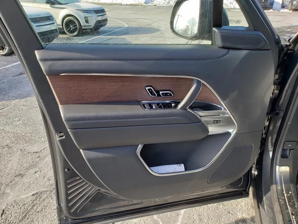 new 2025 Land Rover Range Rover car, priced at $129,640