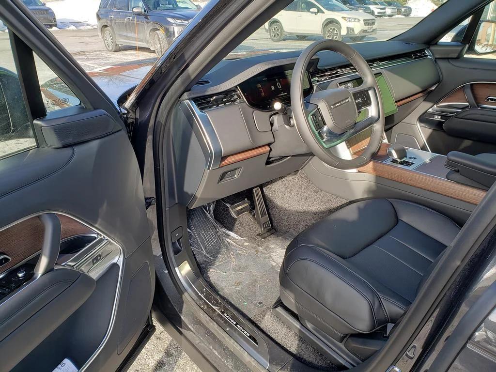 new 2025 Land Rover Range Rover car, priced at $129,640