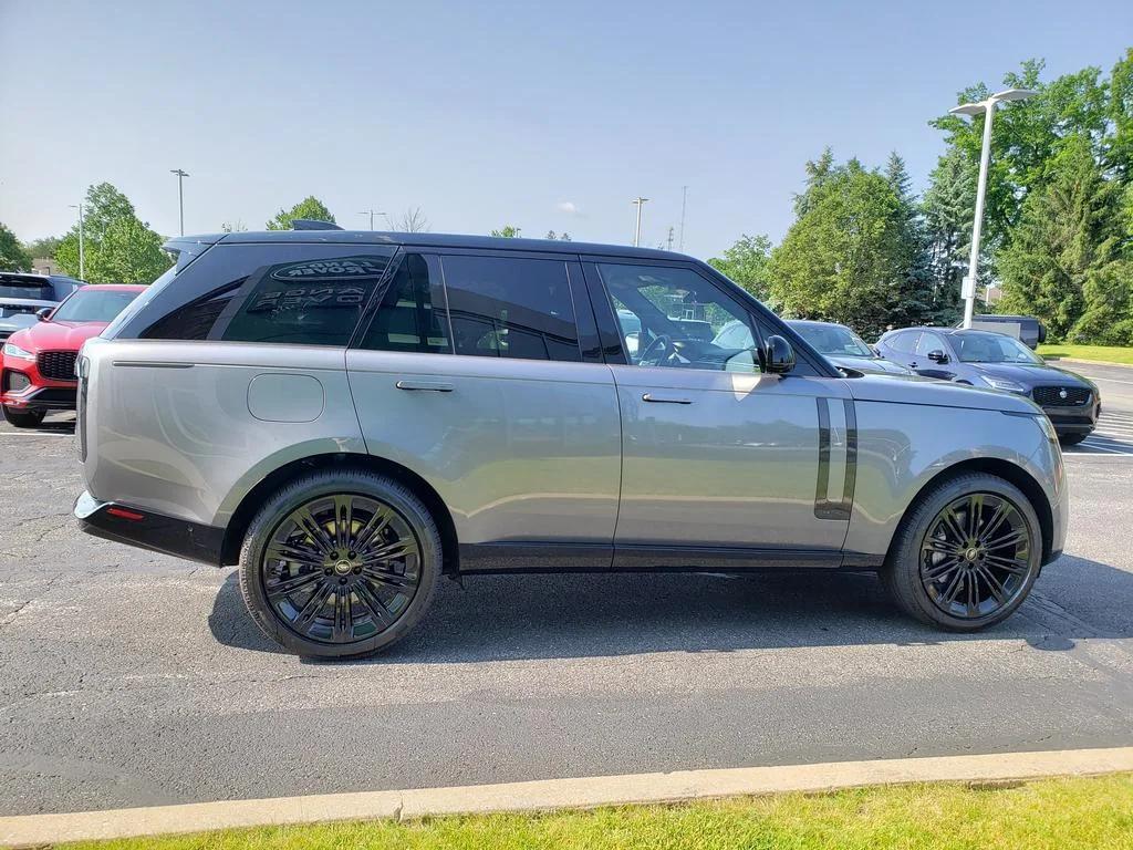 new 2025 Land Rover Range Rover car, priced at $143,515