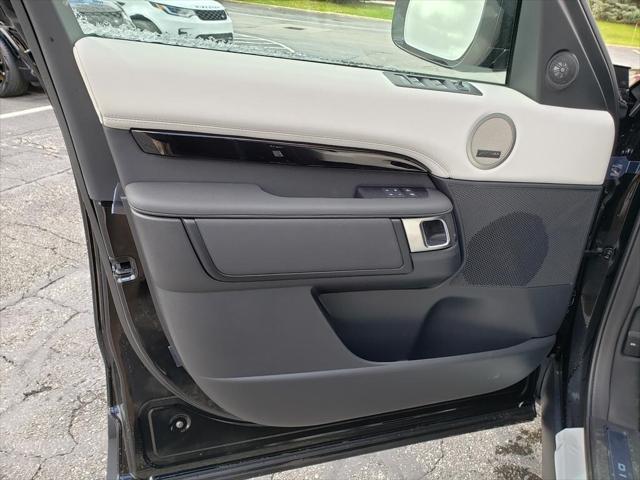 new 2025 Land Rover Discovery car, priced at $67,650