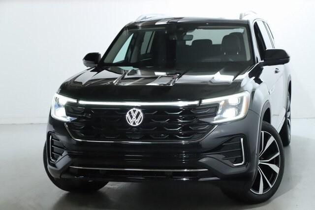 used 2024 Volkswagen Atlas car, priced at $40,000