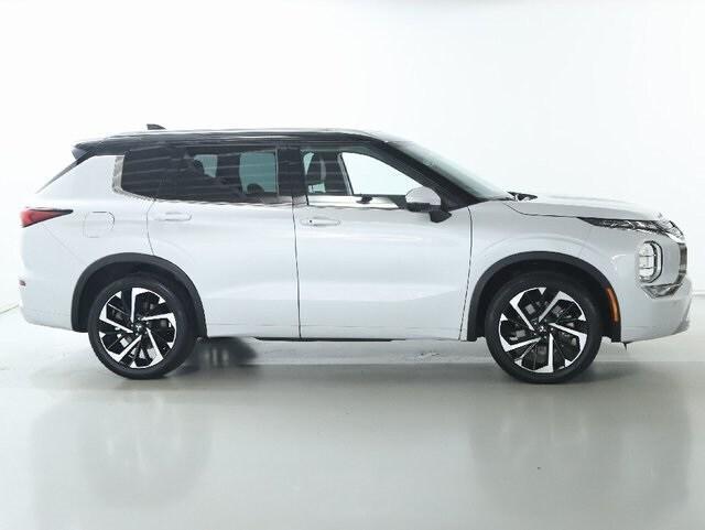 used 2023 Mitsubishi Outlander car, priced at $27,900