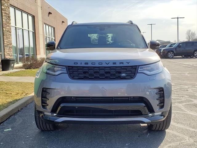 new 2025 Land Rover Discovery car, priced at $79,178