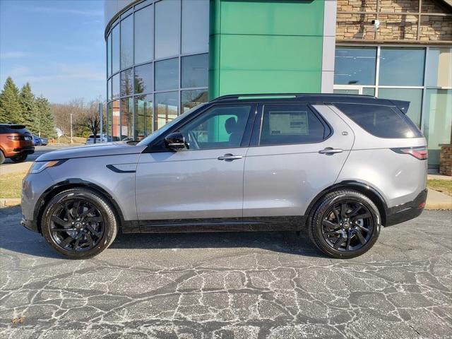 new 2025 Land Rover Discovery car, priced at $79,178