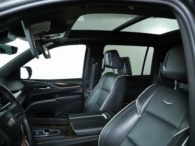 used 2023 Cadillac Escalade ESV car, priced at $64,988