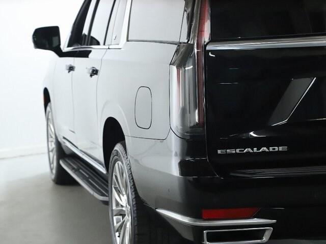 used 2023 Cadillac Escalade ESV car, priced at $64,988
