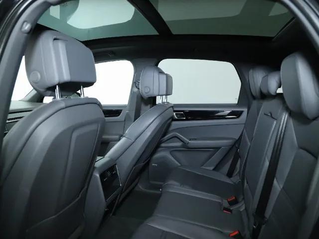 used 2019 Porsche Cayenne car, priced at $43,988