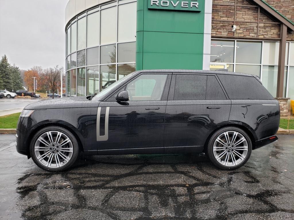 new 2025 Land Rover Range Rover car, priced at $125,555